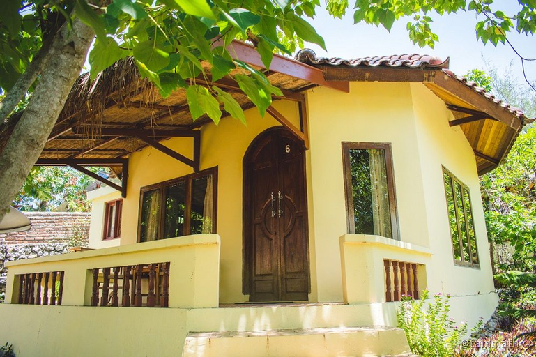 Bara Beach Bungalows, Bulukumba
