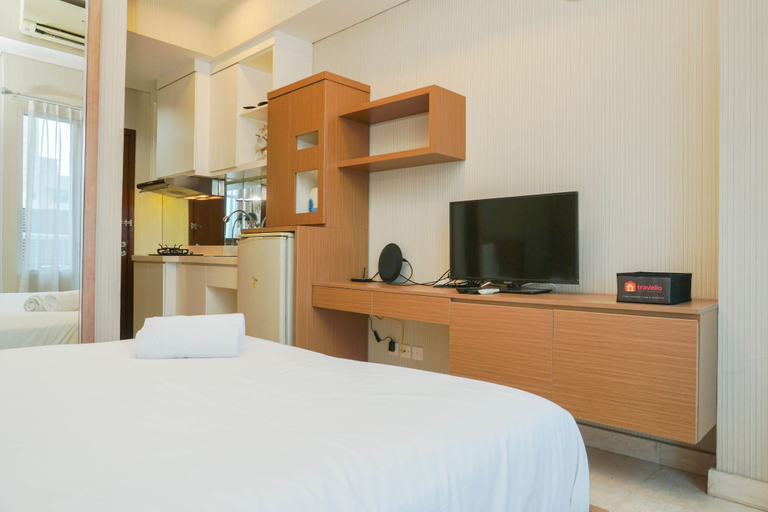 Bedroom 2, Relax Studio Apartment at Capitol Park Residence By Travelio, Central Jakarta