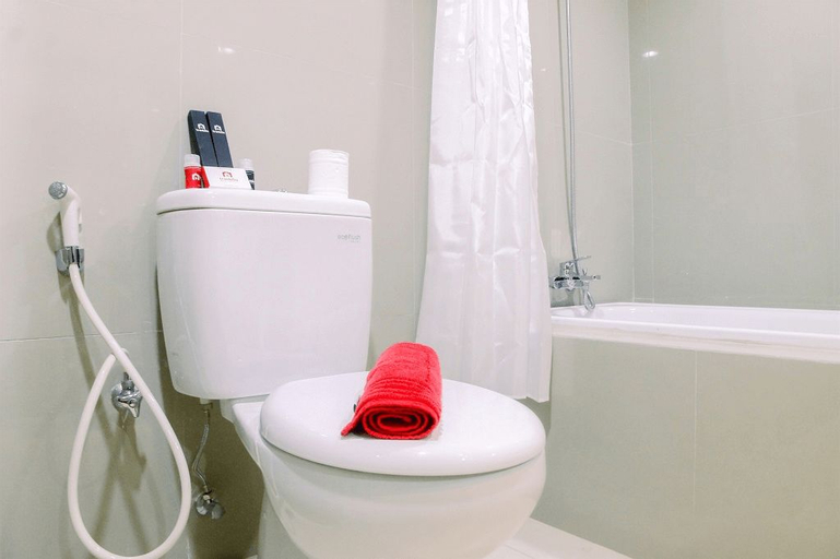 Spacious Studio Apartment at Azalea Suites By Travelio, Cikarang