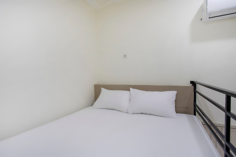 Bedroom 1, OYO 3515 La Casa, Surabaya