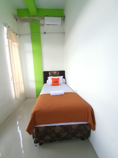 Bedroom 2, KoolKost Syariah @ Medan Johor, Medan