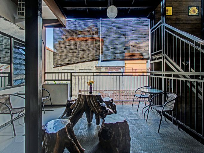 OYO 3860 Nirmala Guest House, Malang