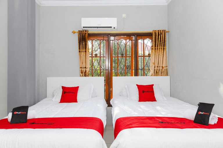 Bedroom 3, RedDoorz Plus near Transmart Kairagi Dua Manado, Manado