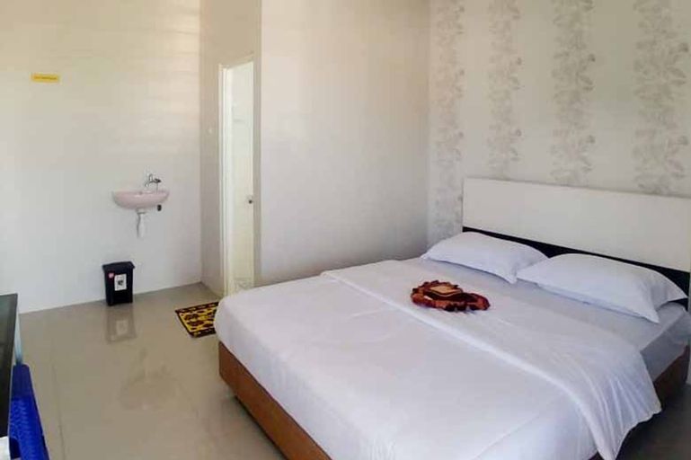 Griya Mulya near Alun Alun Batu Mitra RedDoorz, Malang