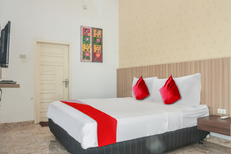 OYO 3312 Abang & Yang Royal Resort, West Bangka