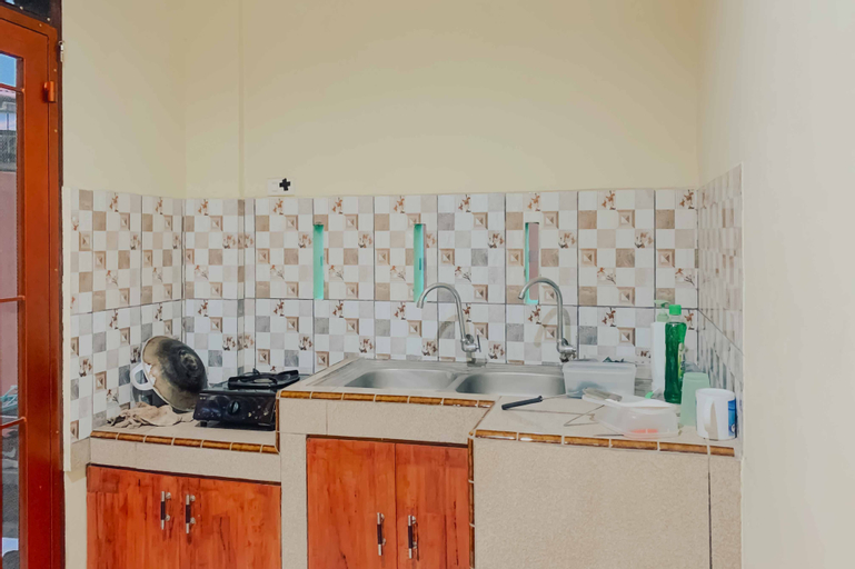 KoolKost near RS Royal Prima Medan(Minimum Stay 30 nights), Medan