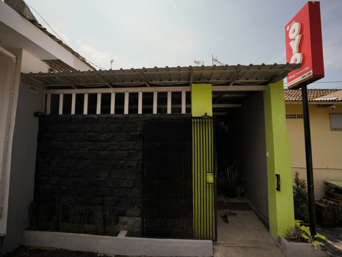 OYO 2492 Nindy Homestay, Probolinggo