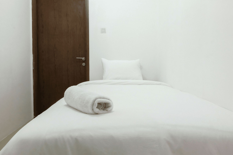 Bedroom 3, Compact 2BR Northland Apartment Near Ancol By Travelio, North Jakarta