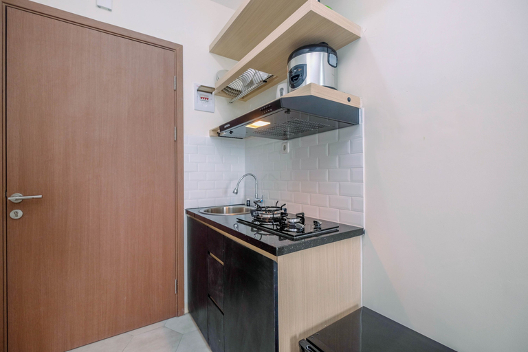 Others 5, Comfy and Stylish Studio Podomoro Golf View Apartment By Travelio, Depok