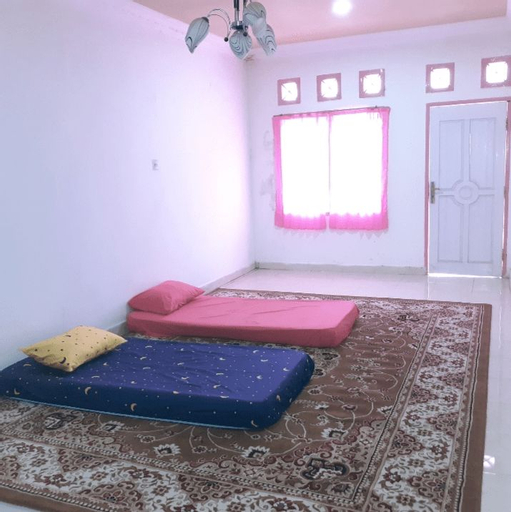 Bedroom 4, Almira Homestay near Airport - Hostel, Jambi