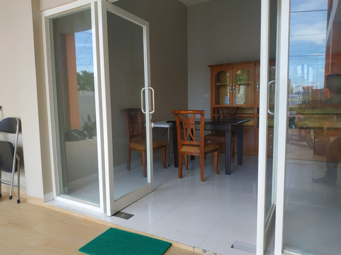 Exterior & Views 5, Nietsa Guest House Syariah Palu RedPartner, Palu