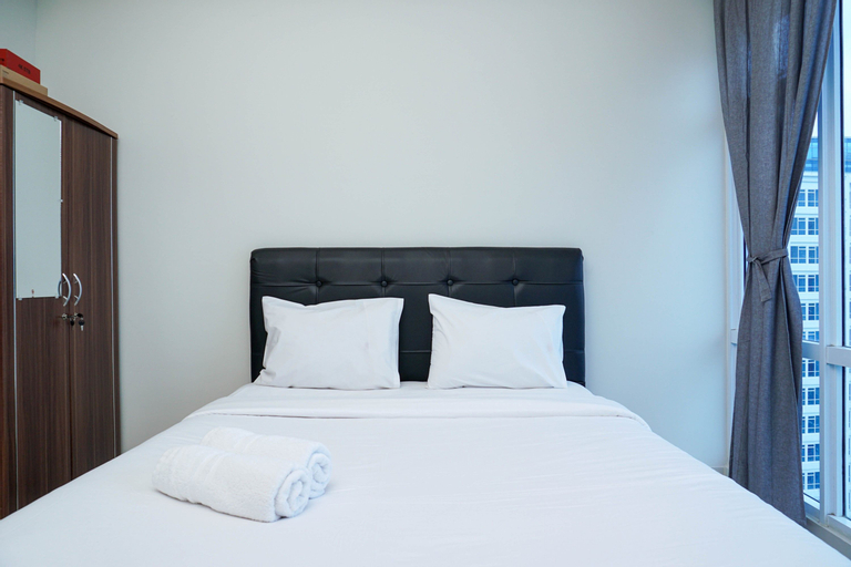 Simply Furnished Studio Apartment at Puri Mansion By Travelio, West Jakarta