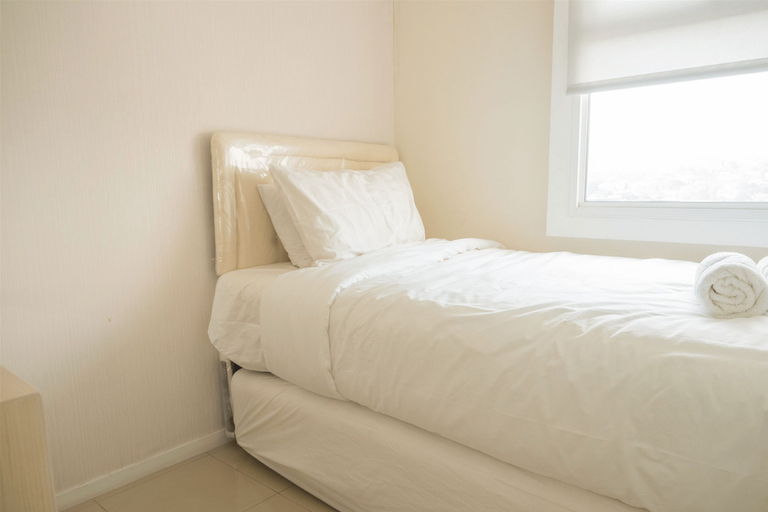 Bedroom 2, Compact 2BR with Sofa Bed at Parahyangan Residence By Travelio, Bandung
