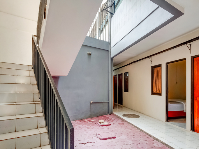 OYO 3878 Graha Hsc Syariah, Depok