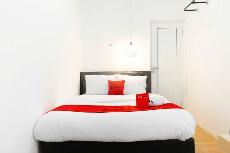 RedDoorz near Sam Poo Kong 3, Semarang