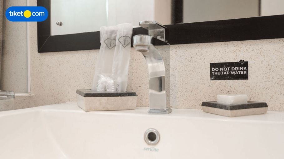 Bathroom 9