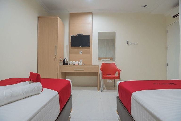 Bedroom 8