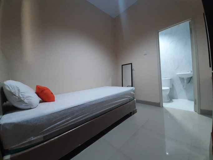 KoolKost @ Johar Baru Utara (Minimum Stay 6 Nights), Central Jakarta
