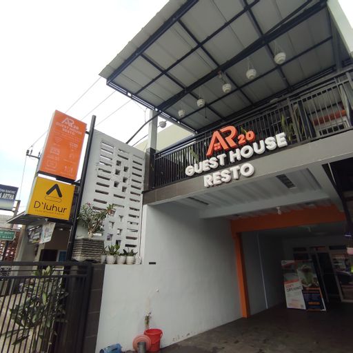 AR20 Guest House & Resto, Majalengka