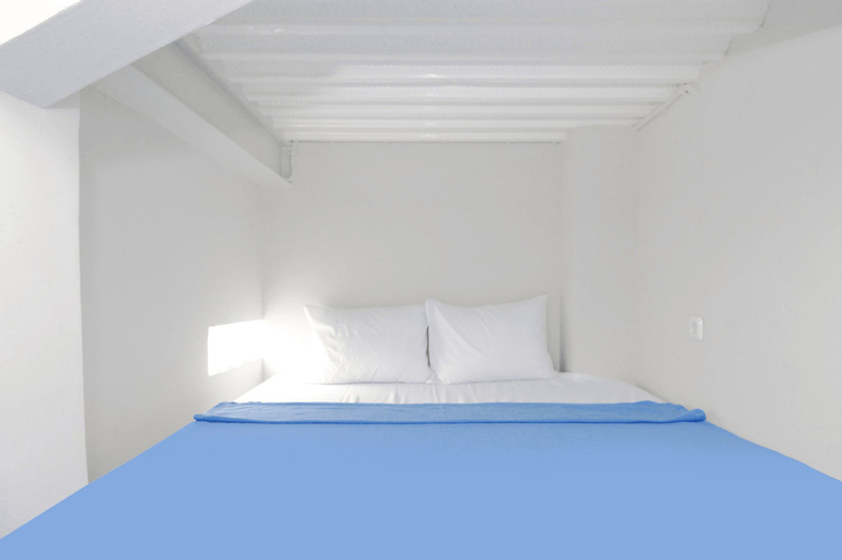 Kamar Keluarga Pinangsia, West Jakarta