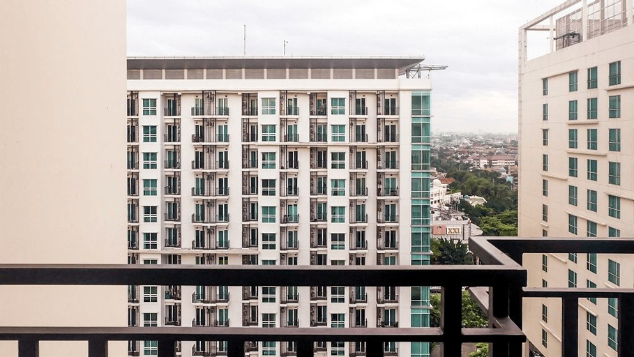 Homey 1BR Woodland Park Apartment Near Kalibata Plaza By Travelio, South Jakarta