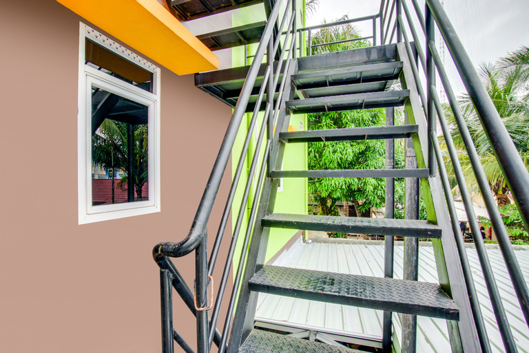 OYO 1035 Patal Residence, Palembang