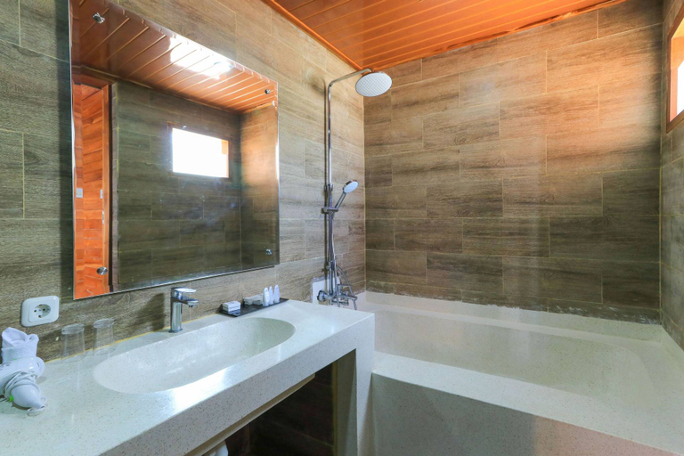 Bathroom 5, Sunrise Cottage, Klungkung