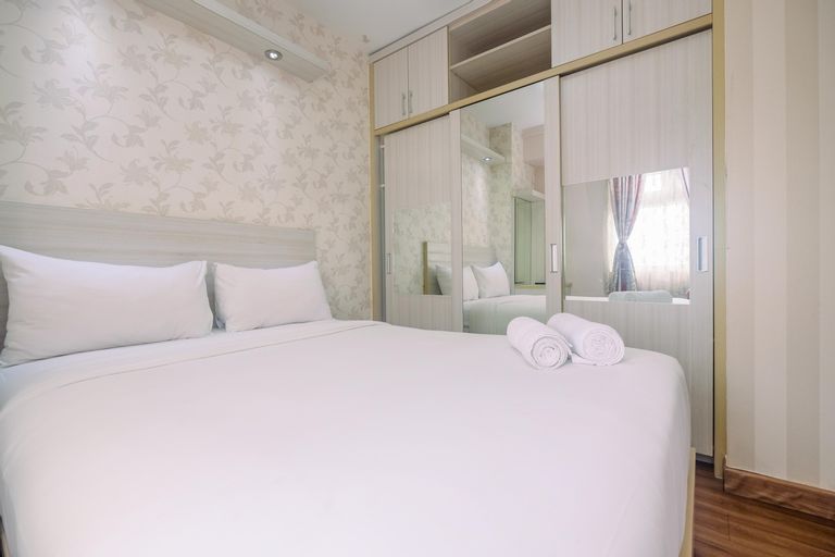 Cozy and Simple 1BR Green Pramuka Apartment near Mall By Travelio, Central Jakarta
