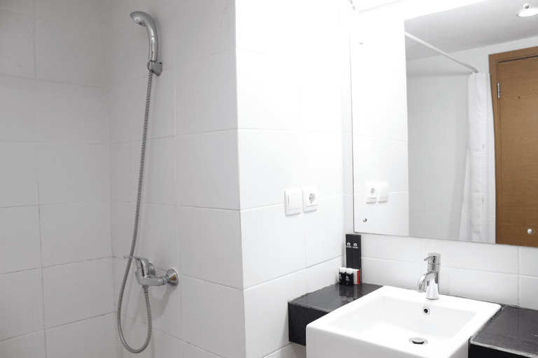 Bedroom 3, Cozy Studio Apartment at Beverly Dago Residence By Travelio, Bandung