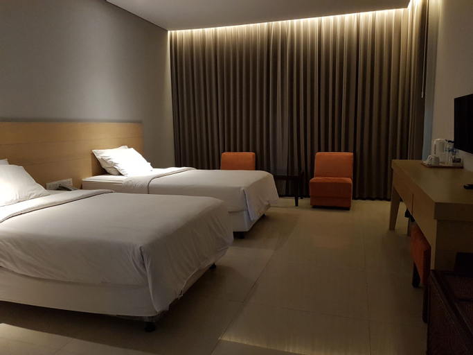Bedroom 3, New Mountain Springs Hotel & Resort, Bandung