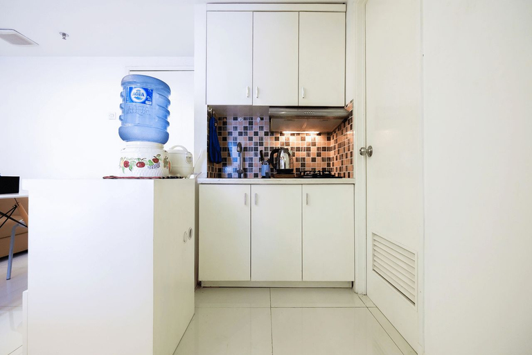 Others 2, 1BR The Wave Apartment near Kota Kasablanka By Travelio, Jakarta Selatan