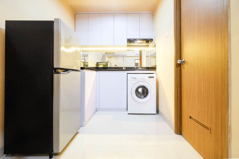 Others 2, Bright and Stylish 1BR The Oasis Apartment Cikarang By Travelio, Cikarang