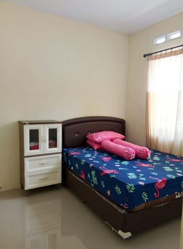Villa Arlanda 2 Near BNS (temporarily closed), Malang