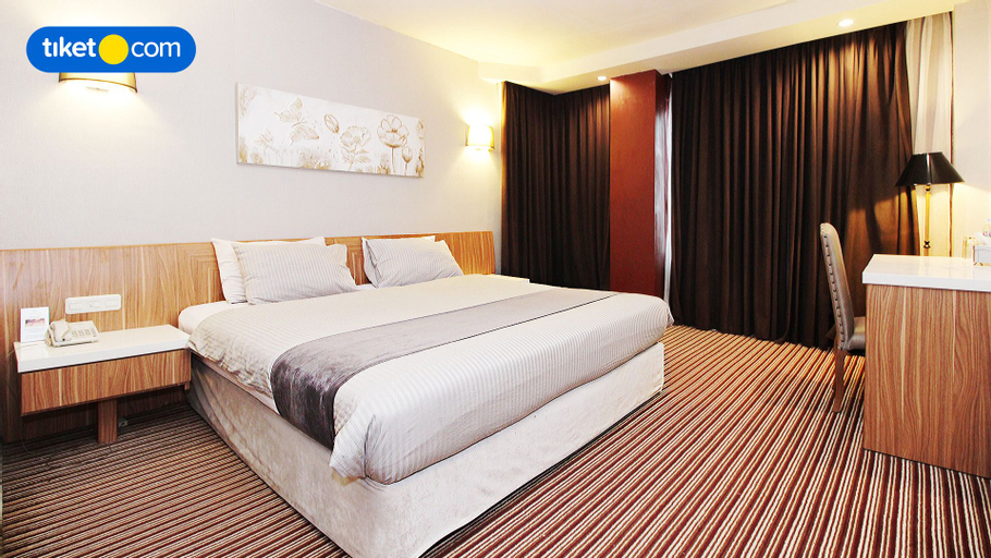 Bedroom 2, Kenari Tower Hotel, Makassar