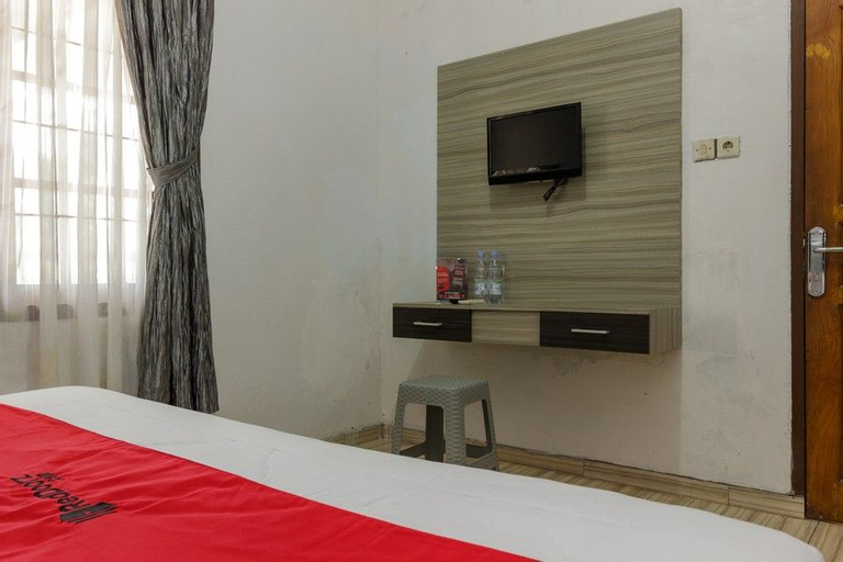 Bedroom 4, RedDoorz @ Pantai Panjang Bengkulu, Bengkulu