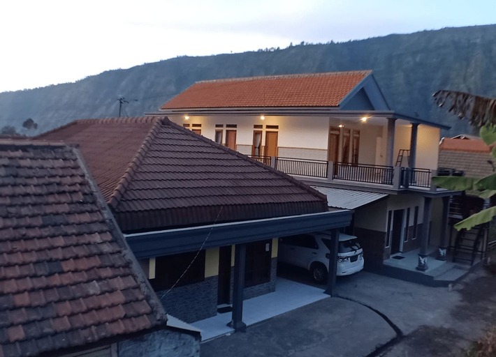 Exterior & Views 2, Holiday Home Anggun Bromo, Probolinggo