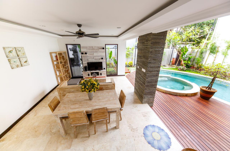Public Area 4, Villa Suzuki 3 Seminyak, Badung
