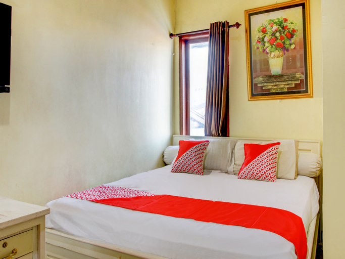 OYO 90019 Nana Guest House, Makassar
