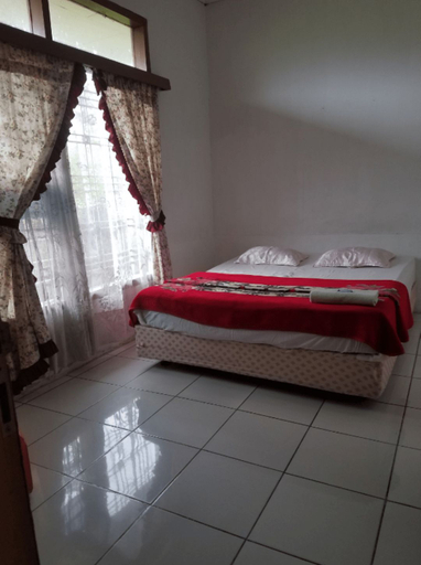 Bedroom 5, Kaliaga Bungalow, Karo