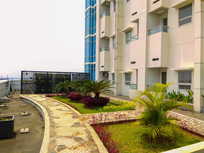 Exterior & Views, Homey 1BR Apartment at Atlanta Residence By Travelio, Depok