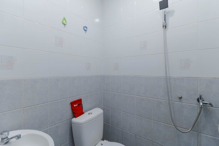 RedDoorz Plus near Batam City Square, Batam