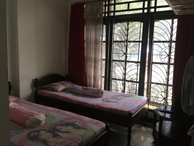 Bedroom 3, Hotel Matahari, Solo
