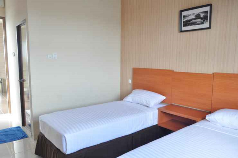 Bedroom 2, d Ben Hotel Purwokerto, Banyumas