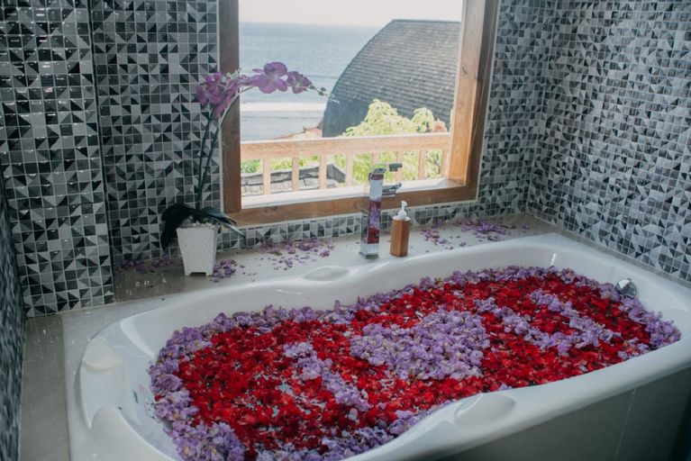 Bathroom 15