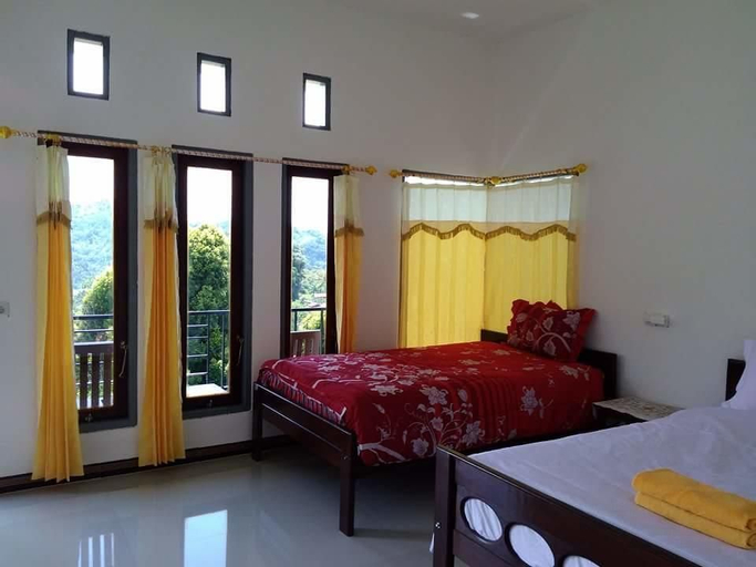 Bedroom 4, Sima Homestay Moni, Ende