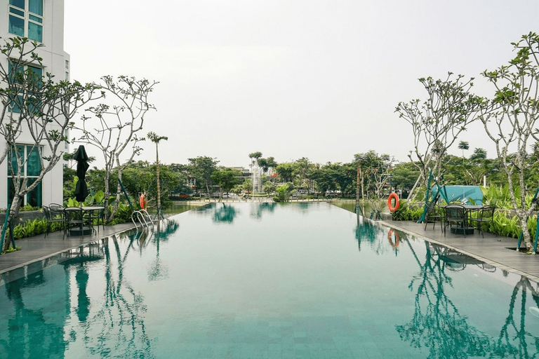 1BR Comfy Apartment at CitraLake Suites By Travelio, West Jakarta
