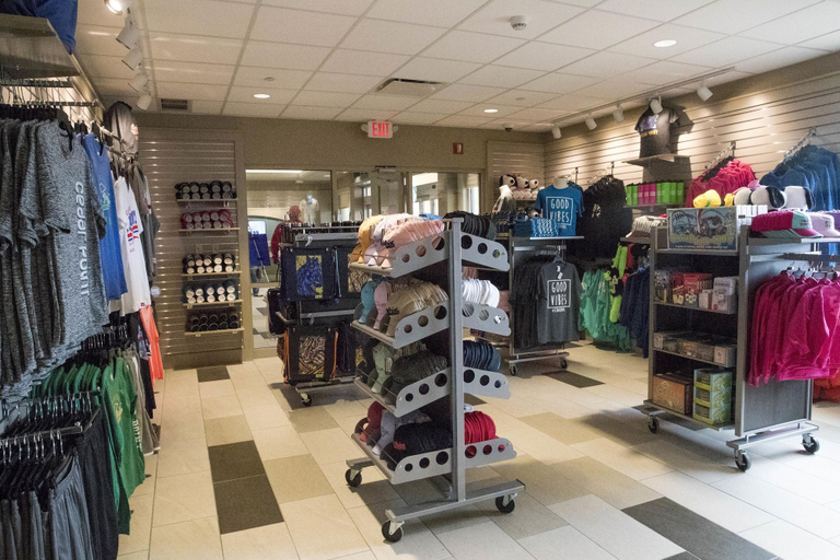Public Area 2, Cedar Point's Express Hotel, Erie
