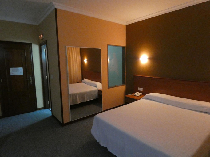 Bedroom 3, Motel Caldas, Pontevedra