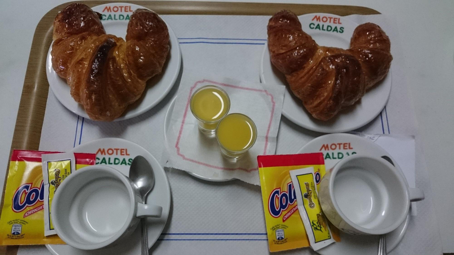 Food & Drinks, Motel Caldas, Pontevedra