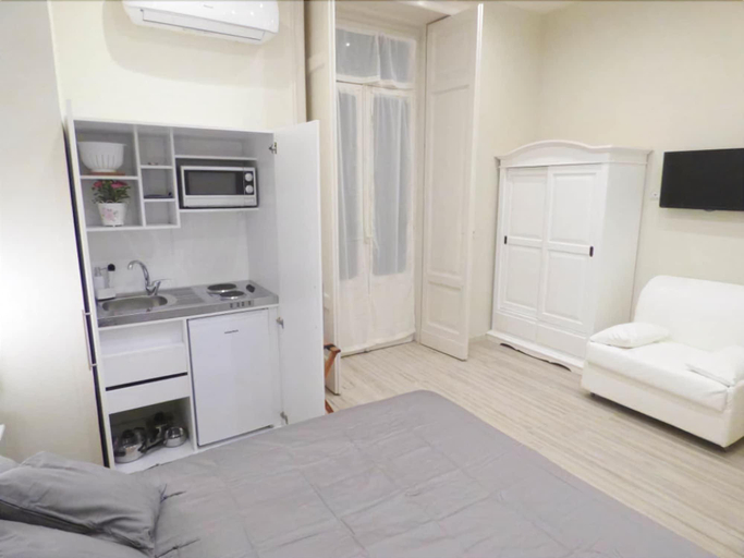 Bedroom 3, Da Polly a Piazza Amedeo, Napoli